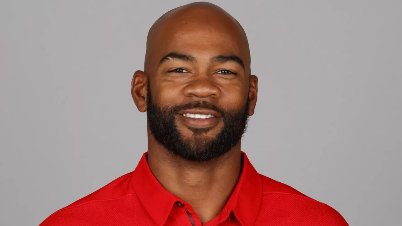 🥹 Indiana Hoosiers football legend Antwaan Randle El is facing a deeply serious health battle that has left his condition a major concern...