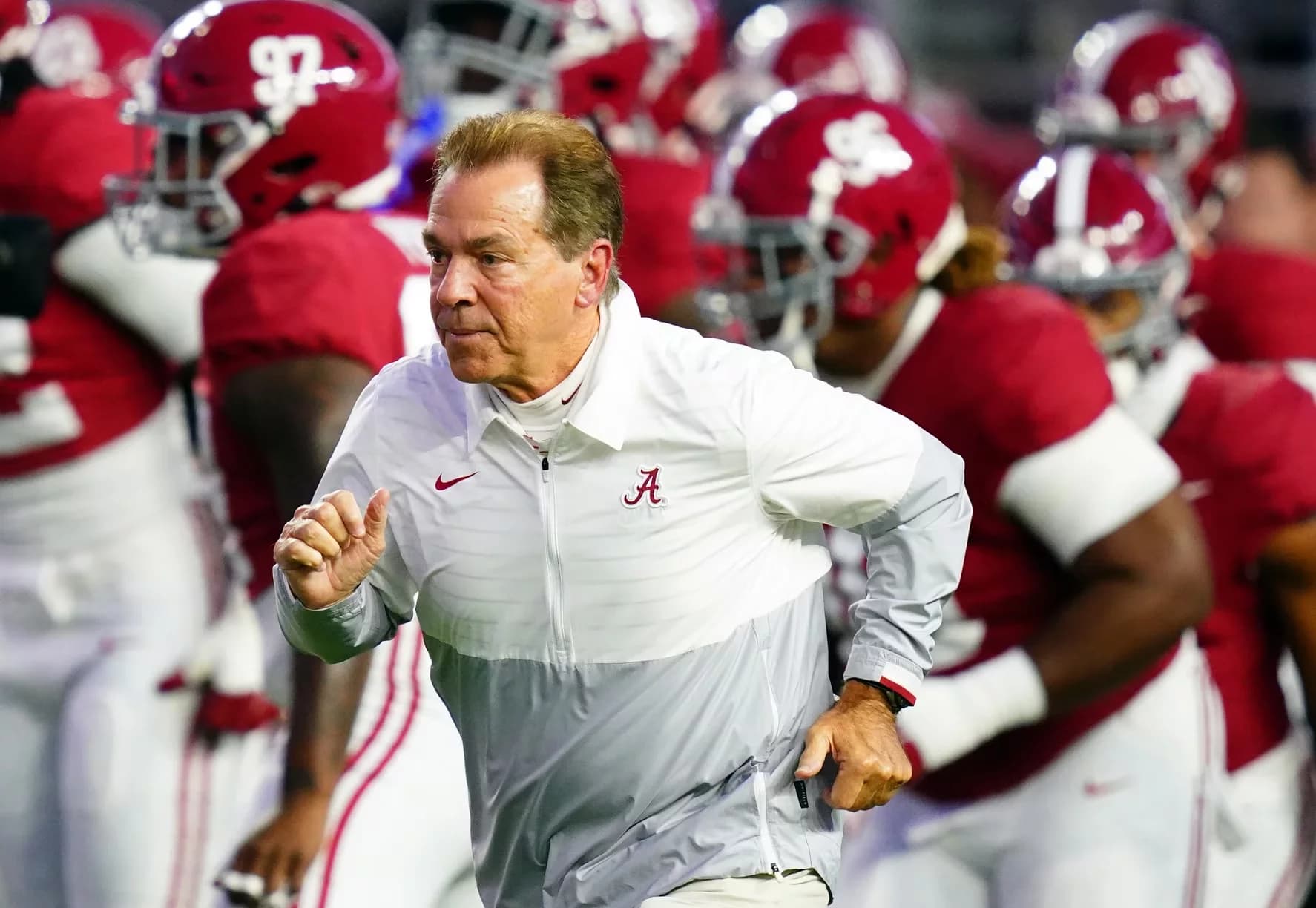 BREAKING NEWS: A former icon of the Alabama Crimson Tides has filed a surprise lawsuit against his wife after routine blood tests conducted prior to their son's surgery unexpectedly revealed that he is not the biological father of any of the children in their family.